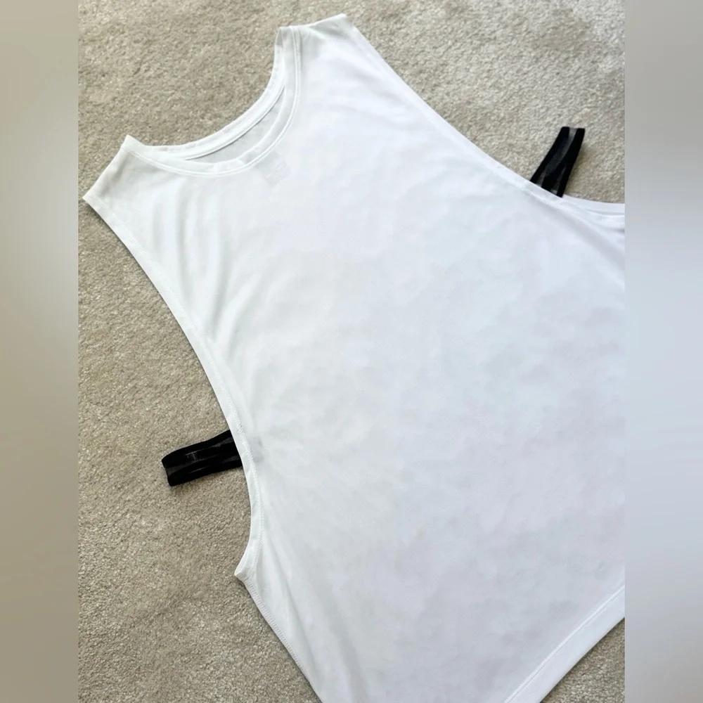 Nike Women's Dry Fit Muscle Tank Top - Breathable - White - Size XL - NWT